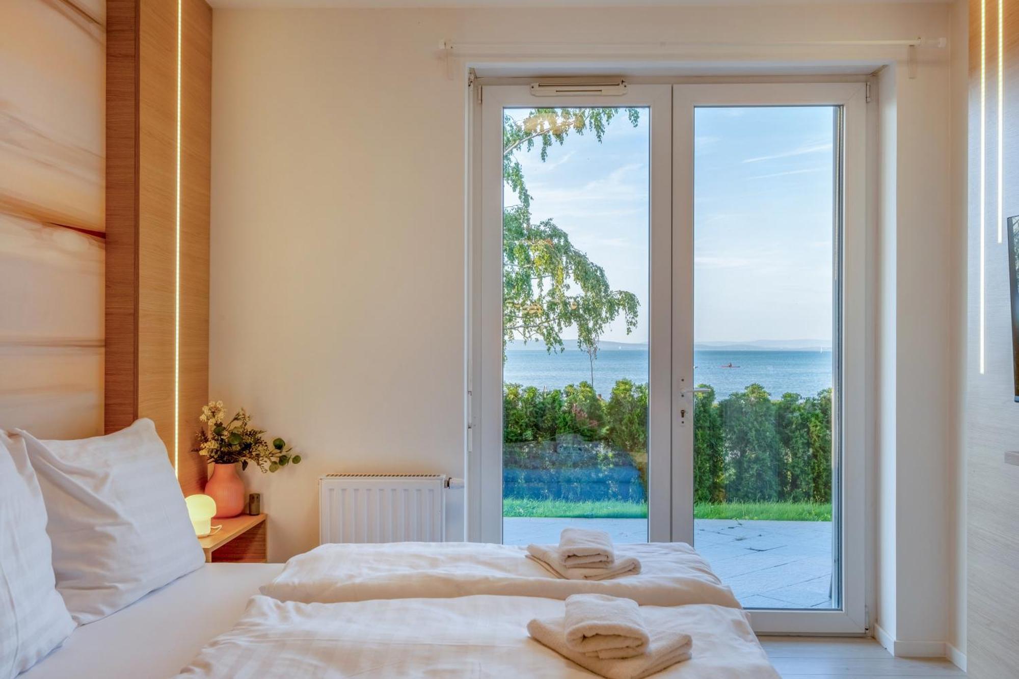 Myflat Club 218 Garden Wellness Apartments Siófok Buitenkant foto