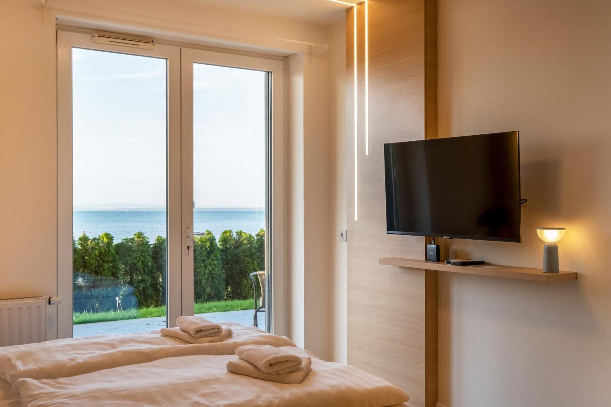 Myflat Club 218 Garden Wellness Apartments Siófok Buitenkant foto